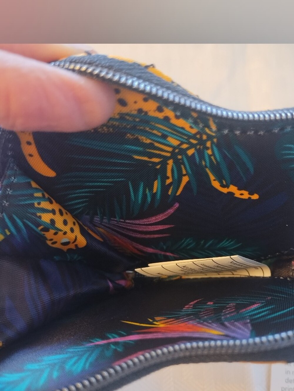 NWT Lug Heart Pouch in Leopard Print - Picture 3 of 3